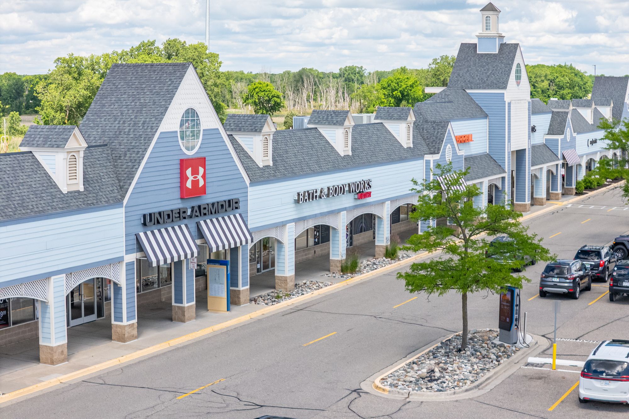 1475 N Burkhart Rd, Howell, MI 48855