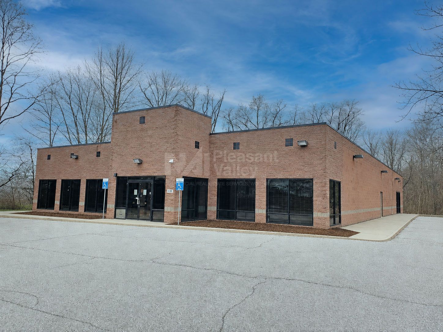 1430 S Hawkins Ave, Akron, OH 44320