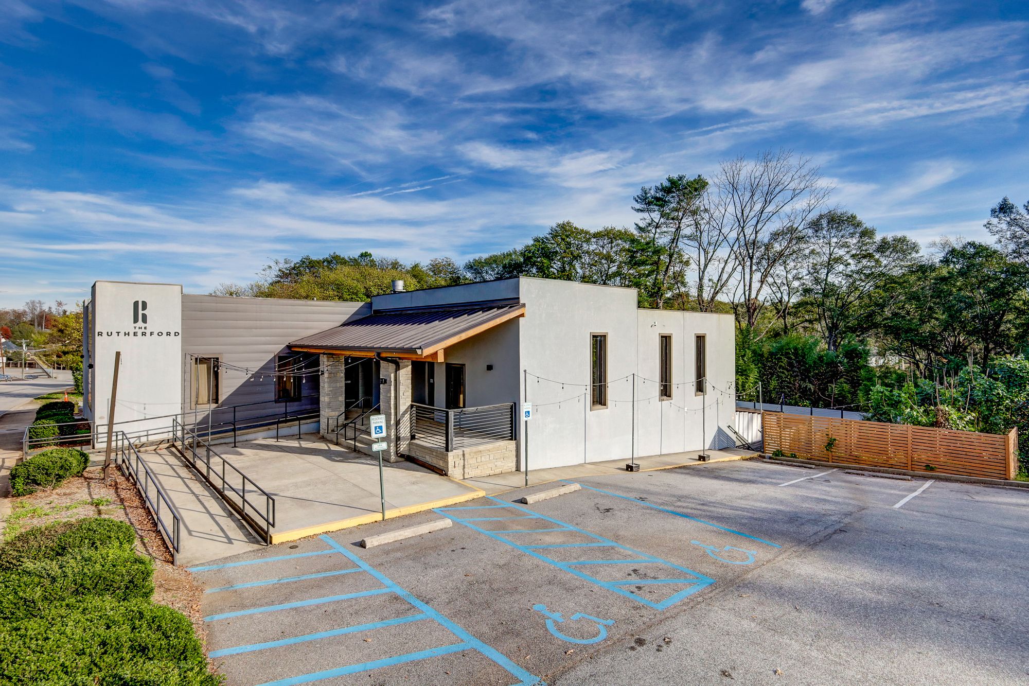 520 Rutherford Rd, Greenville, SC 29609