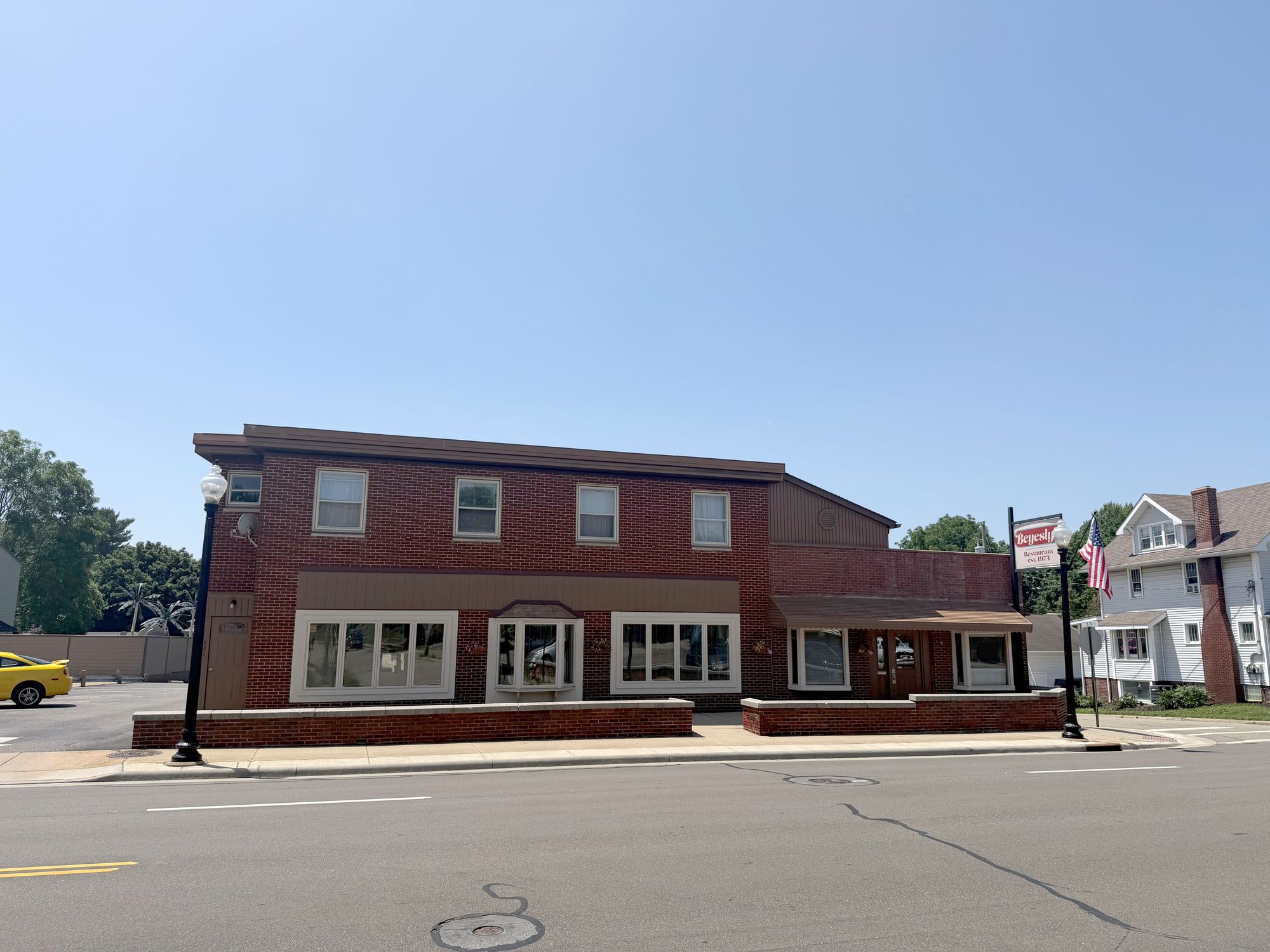 531 N Main St, North Canton, OH 44720