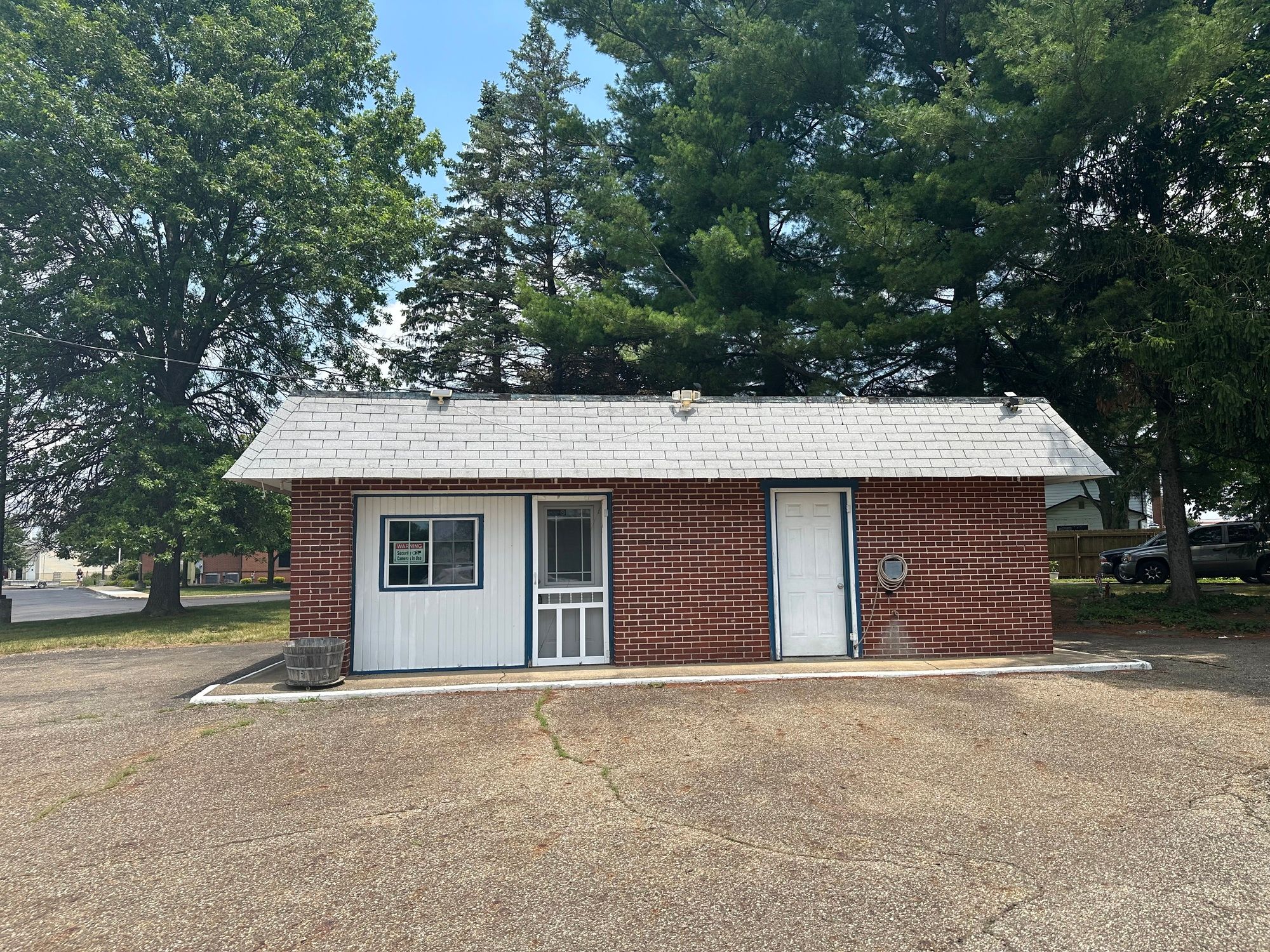 1204 Erie Ave SW, Navarre, OH 44662