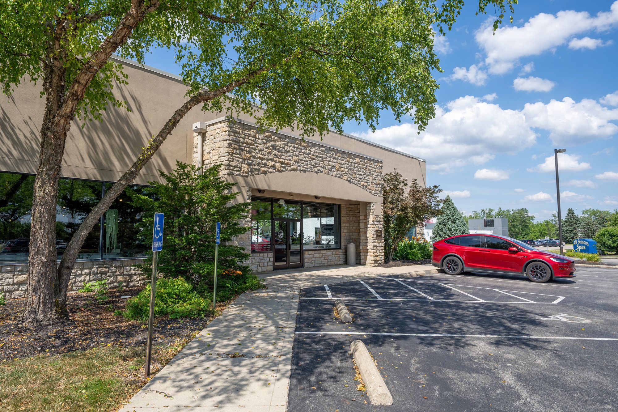 4105 Lyman Dr, Hilliard, OH 43026