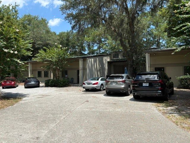 16 Finch St, Hilton Head Island, SC 29926