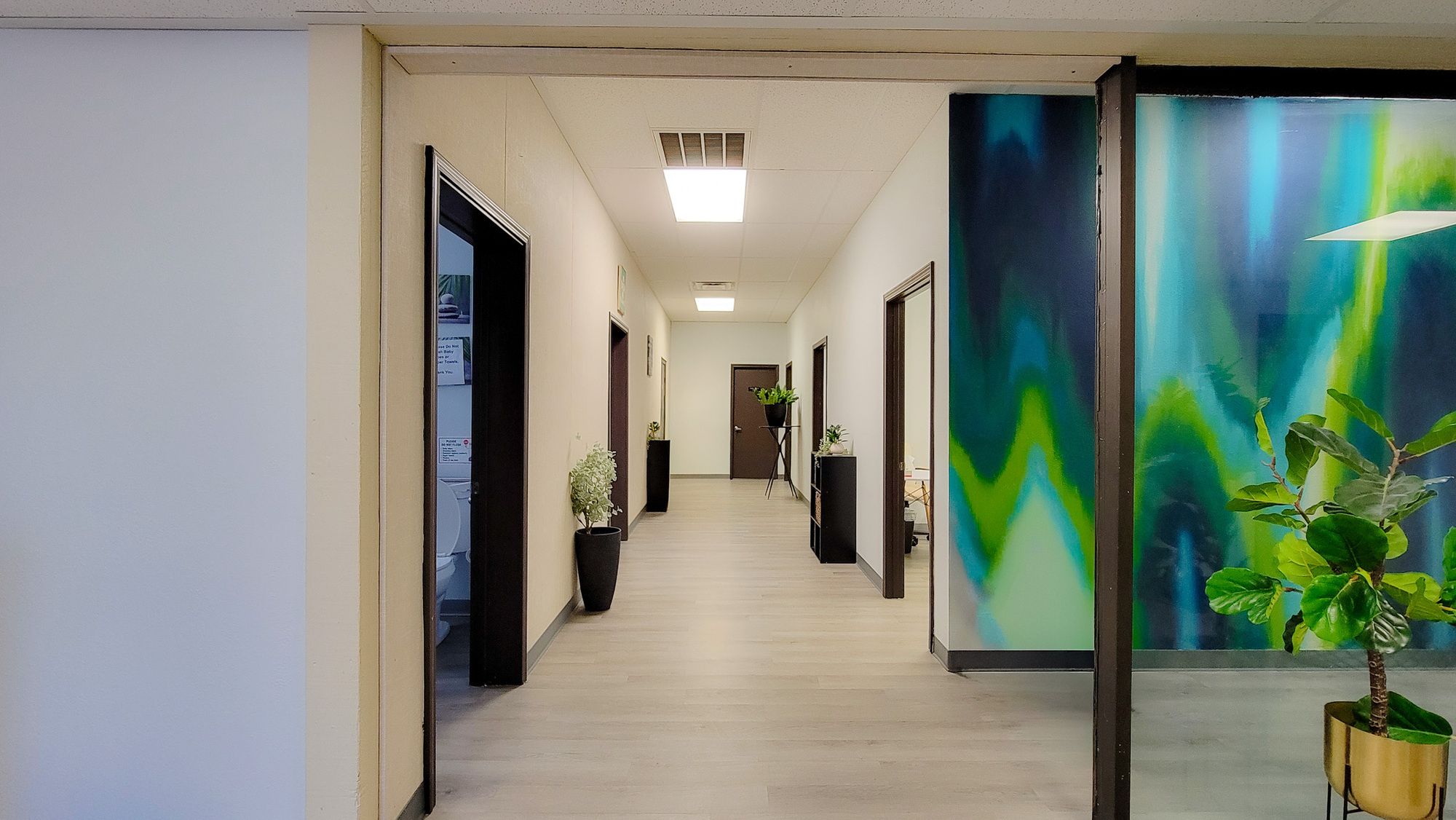 16519 Victor St, Victorville, CA 92395 - Office units | Realmo