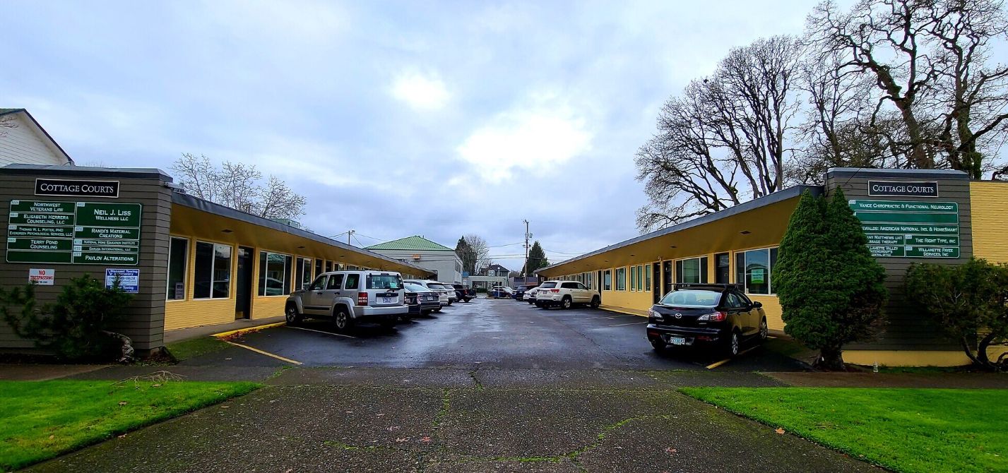 659 Cottage St Northeast, Salem, OR 97301