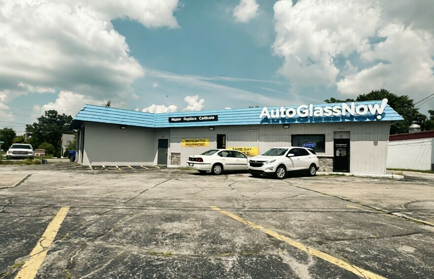 5472 Monroe St, Toledo, OH 43623