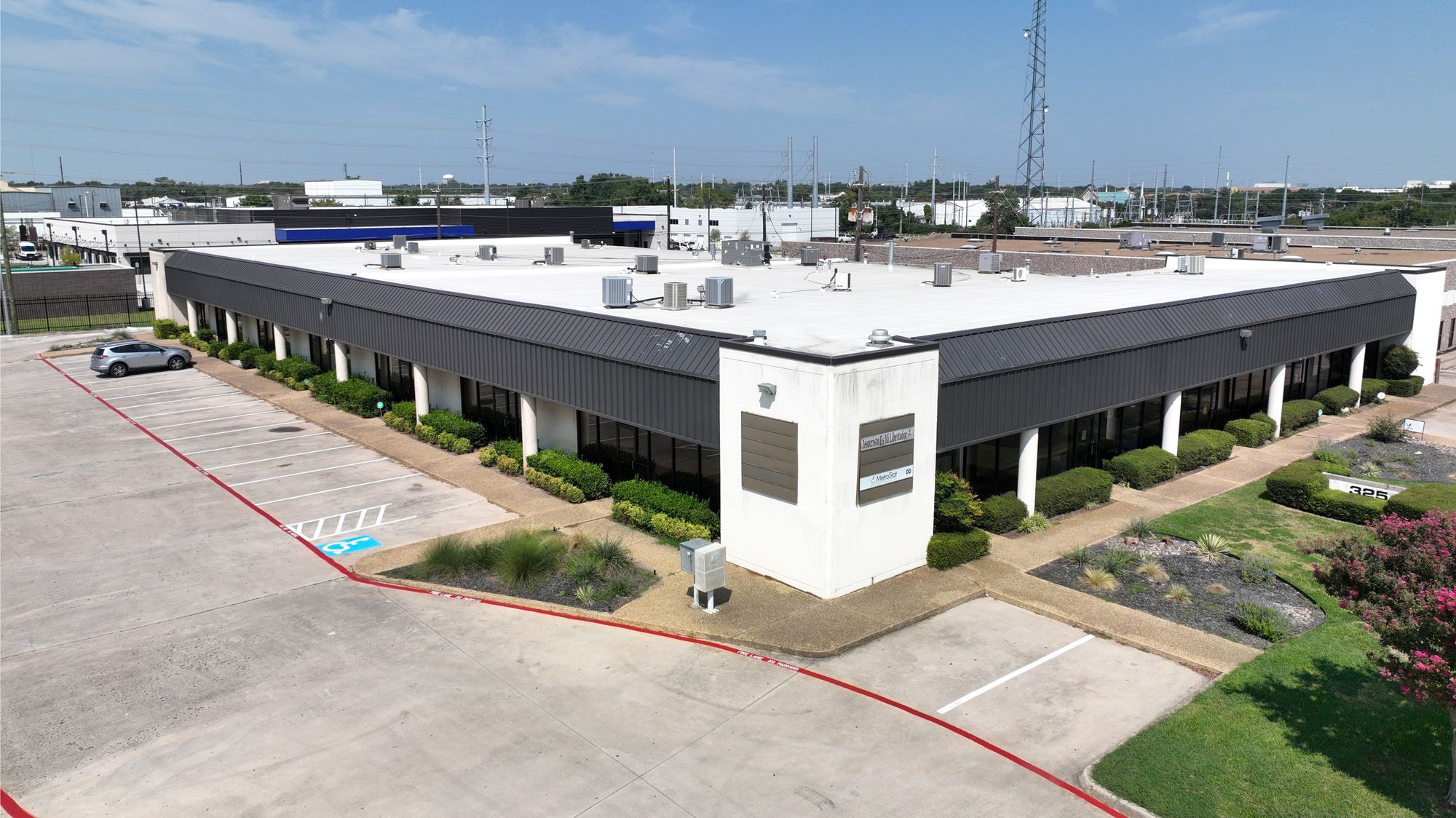 325 Gold St, Garland, TX 75042