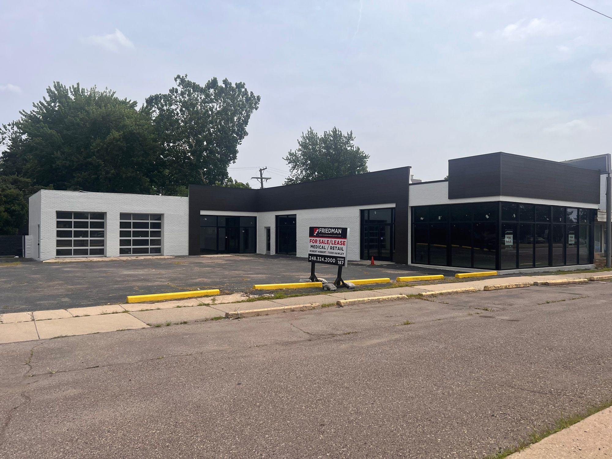 30178 Woodward Ave, Royal Oak, MI 48073