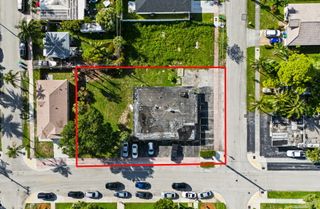 880 & 888 NW 25th Ave