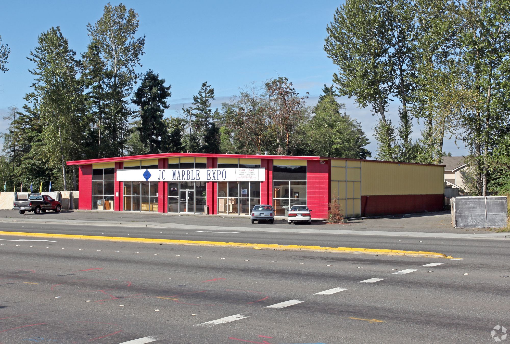 25447 Pacific Hwy S, Des Moines, WA 98198