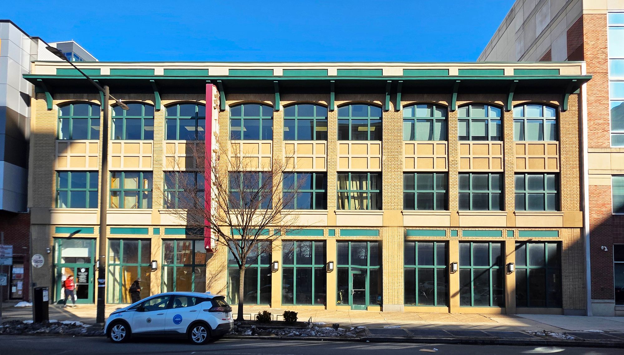 667 N Broad St, Philadelphia, PA 19123