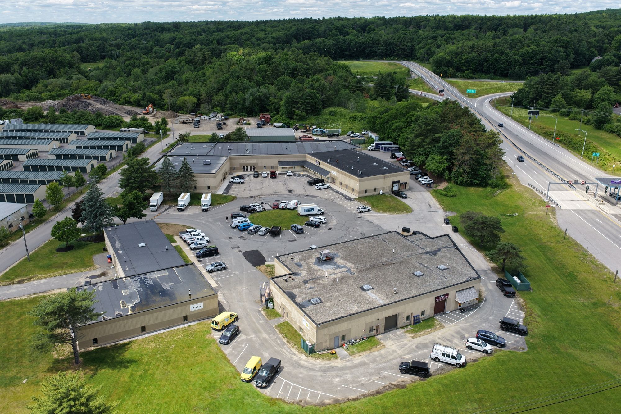 60 Gray Rd, Portland, ME 04105