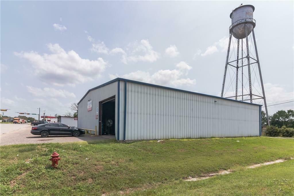 Land/Retail/Vehicle Related for sale at 106 West Parsons Street, Manor, TX, 78653 — photo 7