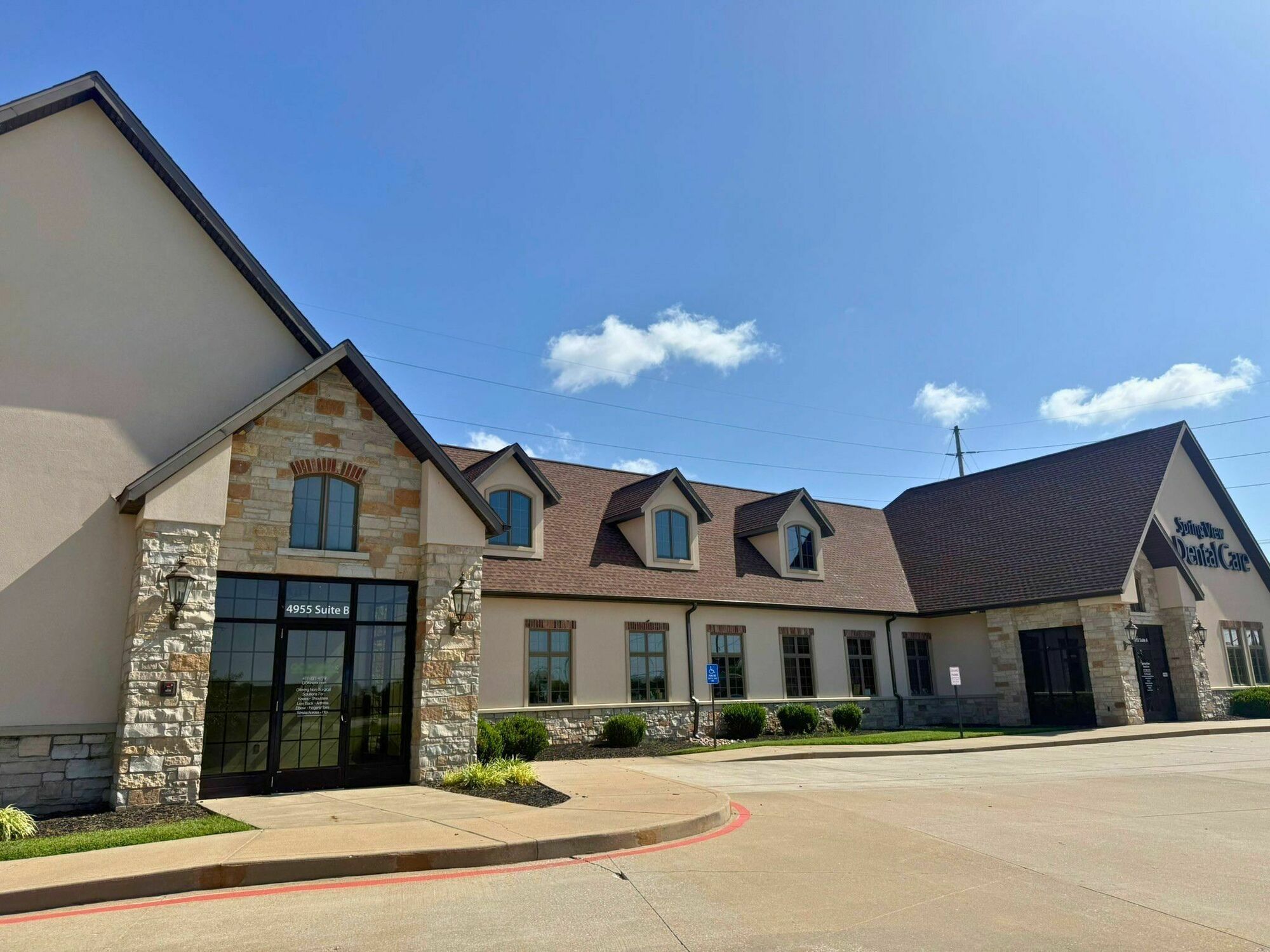 4955 S National Ave, Springfield, MO 65810