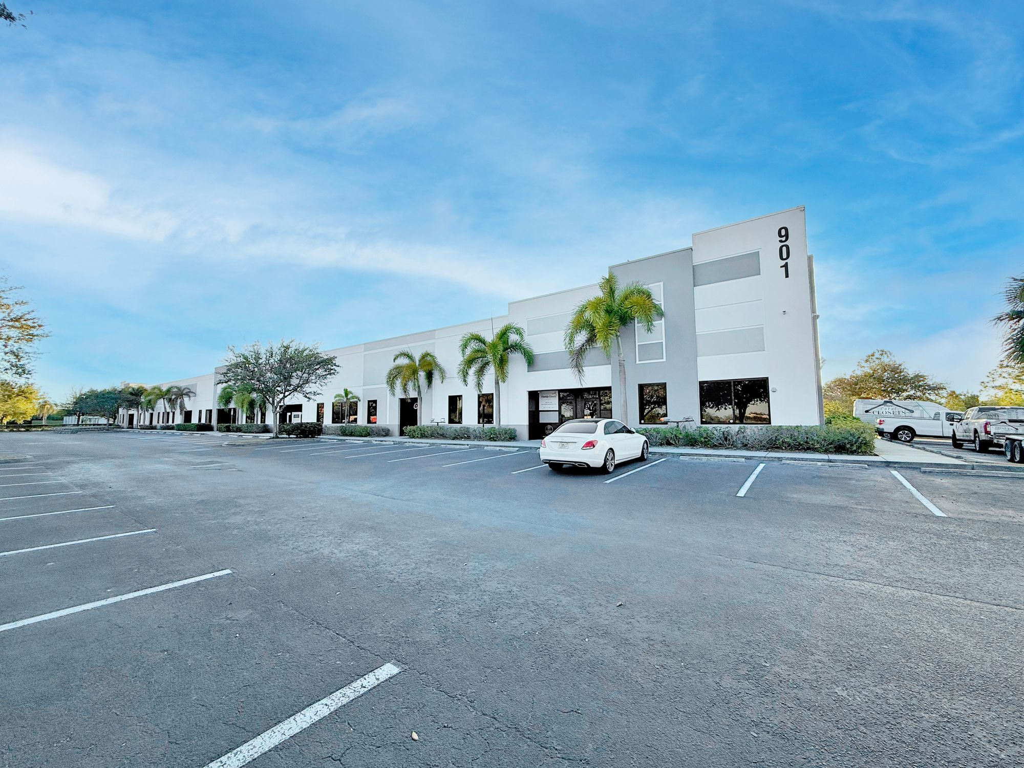 901 East Industrial Cir, Cape Coral, FL 33909