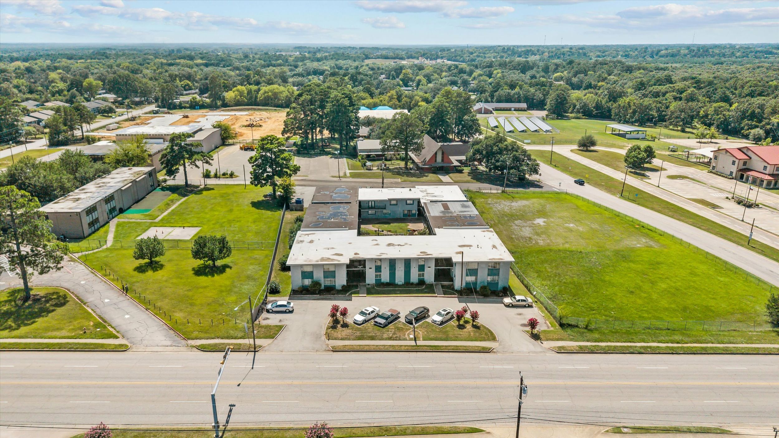 1224 South High Street Longview, TX 75602