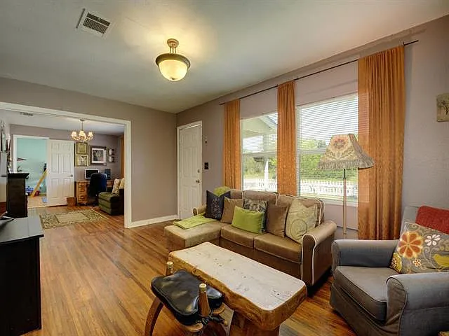 Special Purpose for sale at 1301 E Main St, Round Rock, TX, 78664 — photo 8
