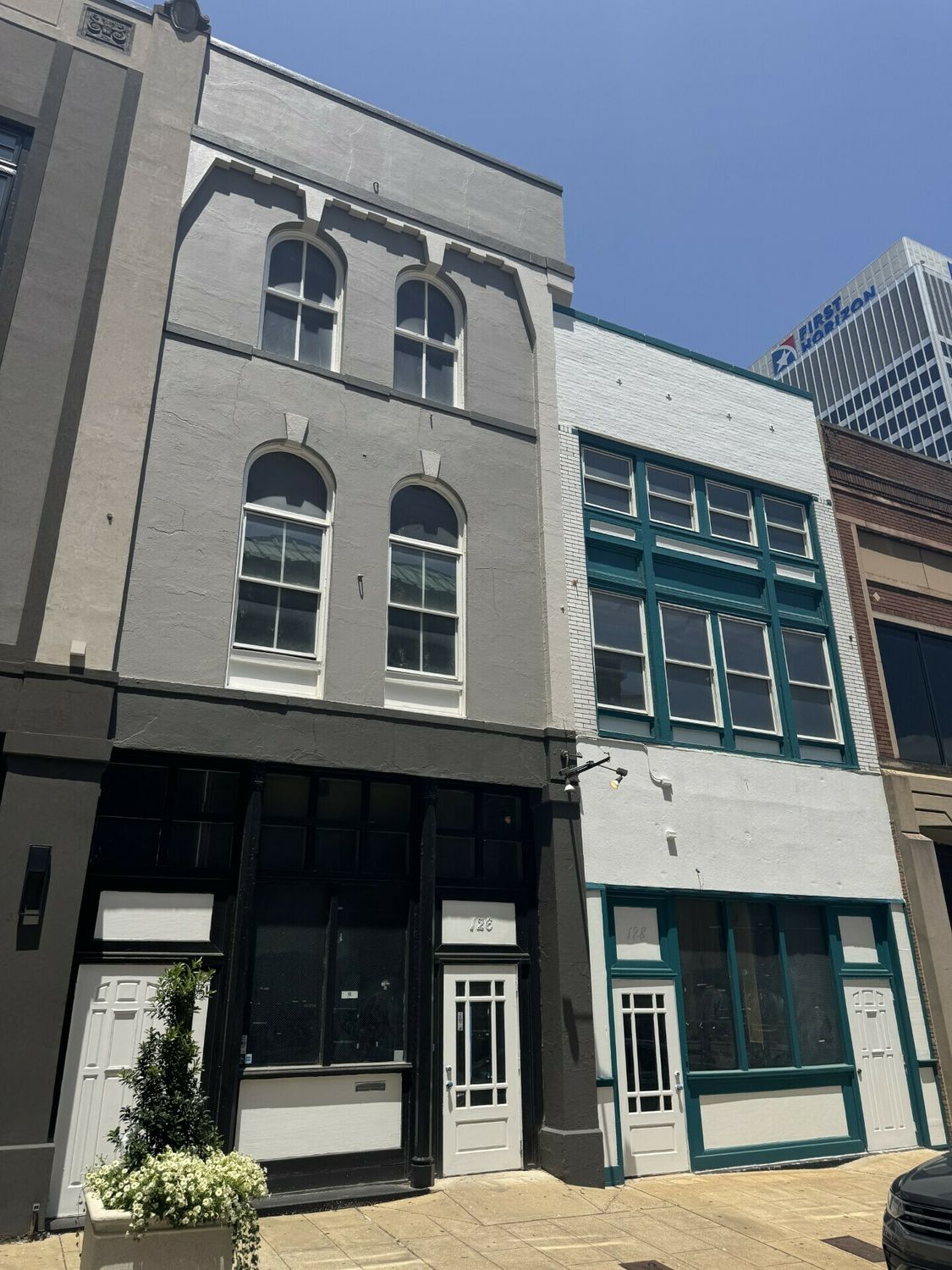 126 Monroe Ave, Memphis, TN 38103-2579