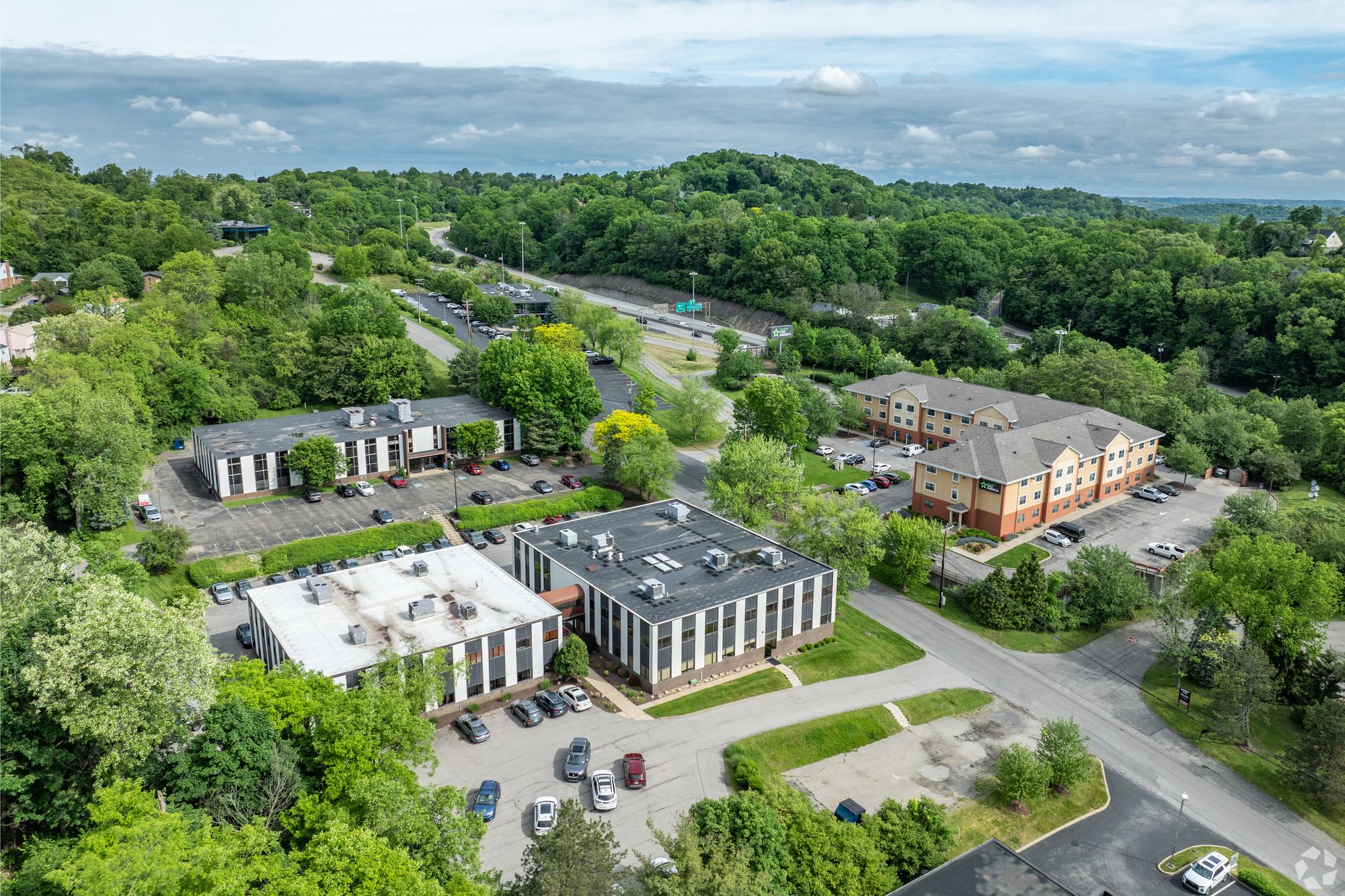 600 N Bell Ave, Carnegie, PA 15106