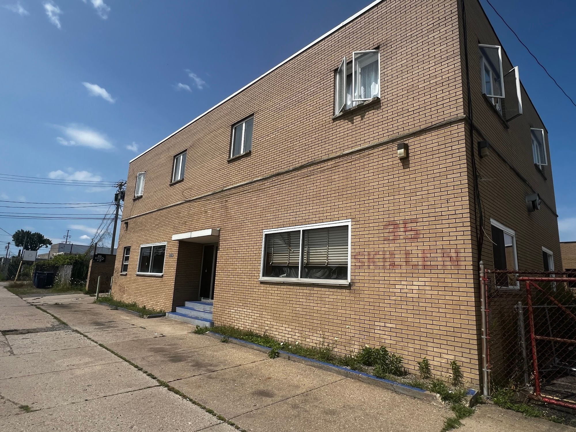 35 Skillen St, Buffalo, NY 14207