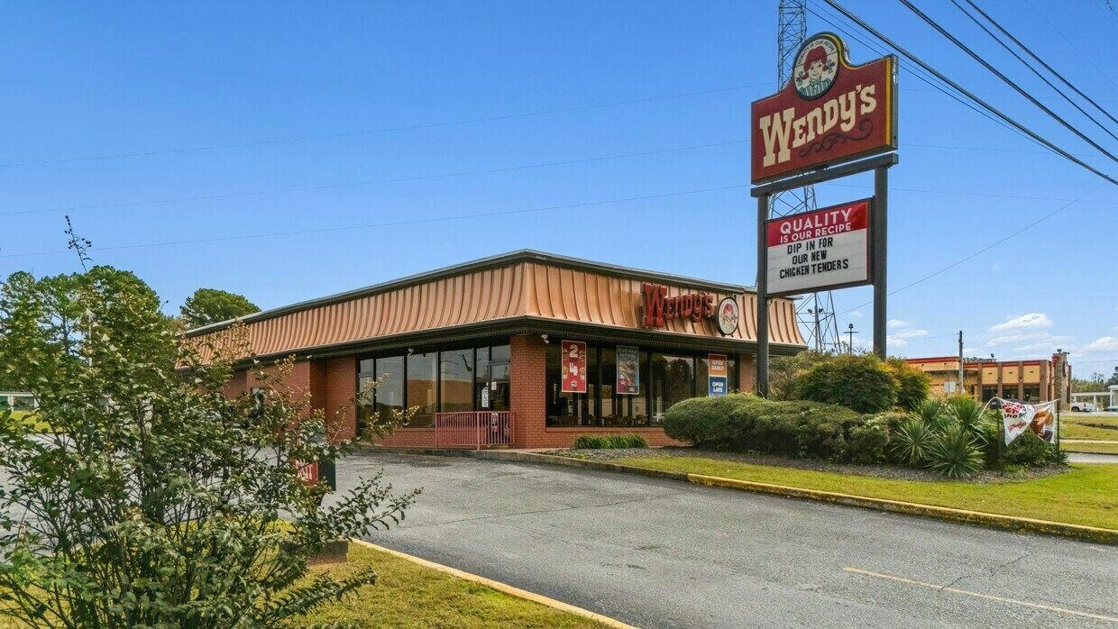 1646 S Highland Ave, Jackson, TN 38301