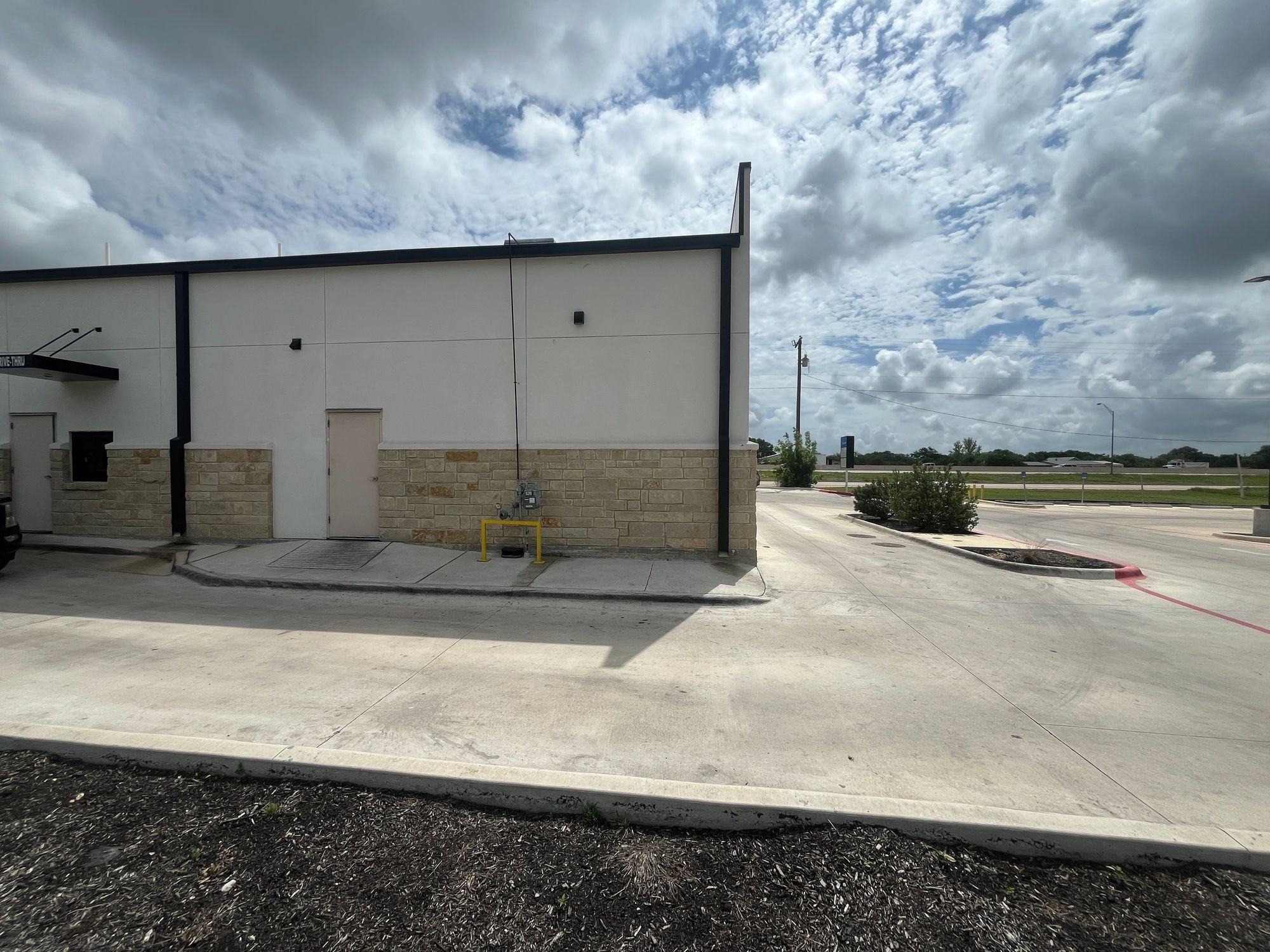 Retail for lease at 247 W Village Rd, Salado, TX, 76571 — photo 9