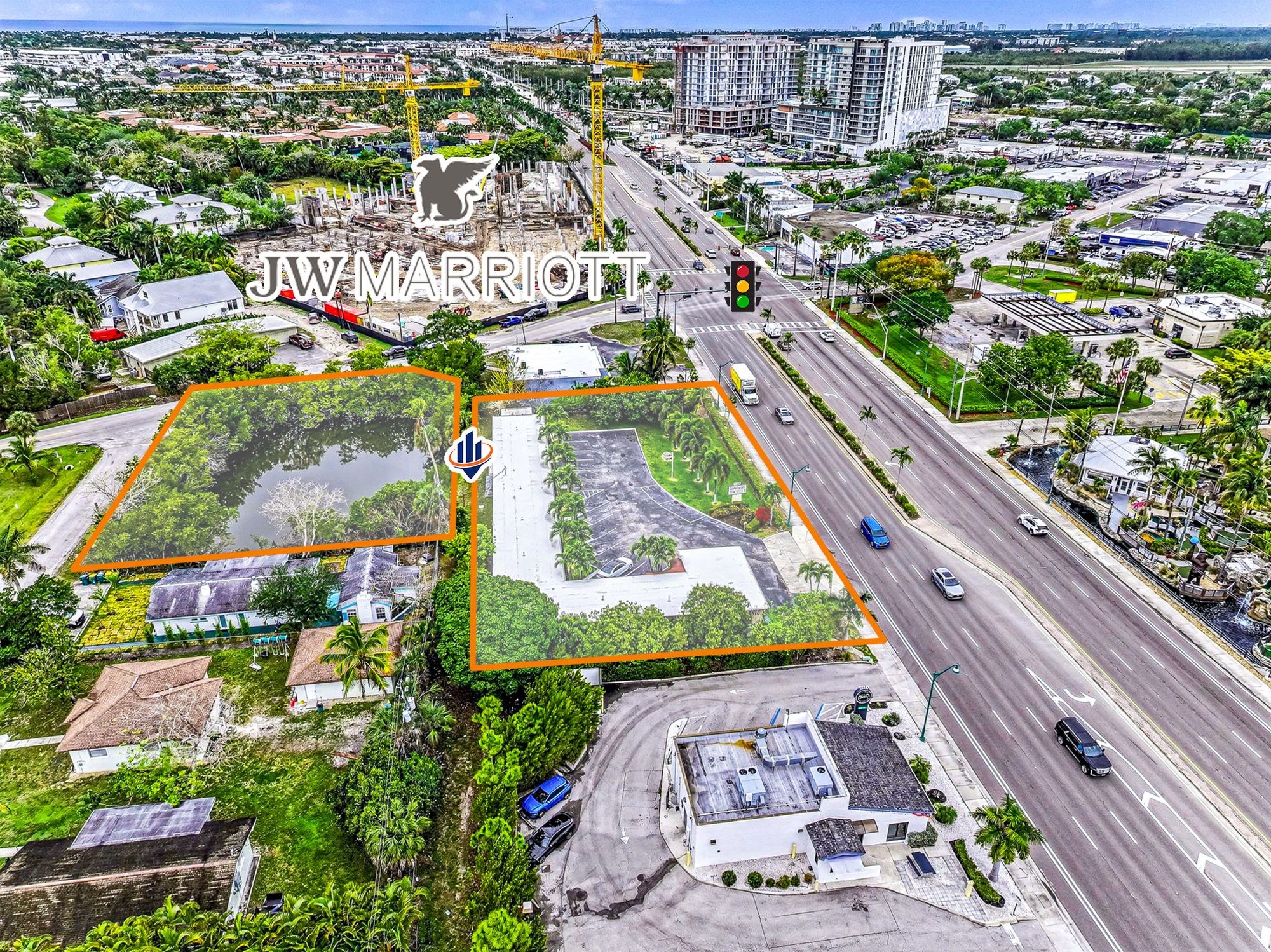 2164 Tamiami Trl East, Naples, FL 34112