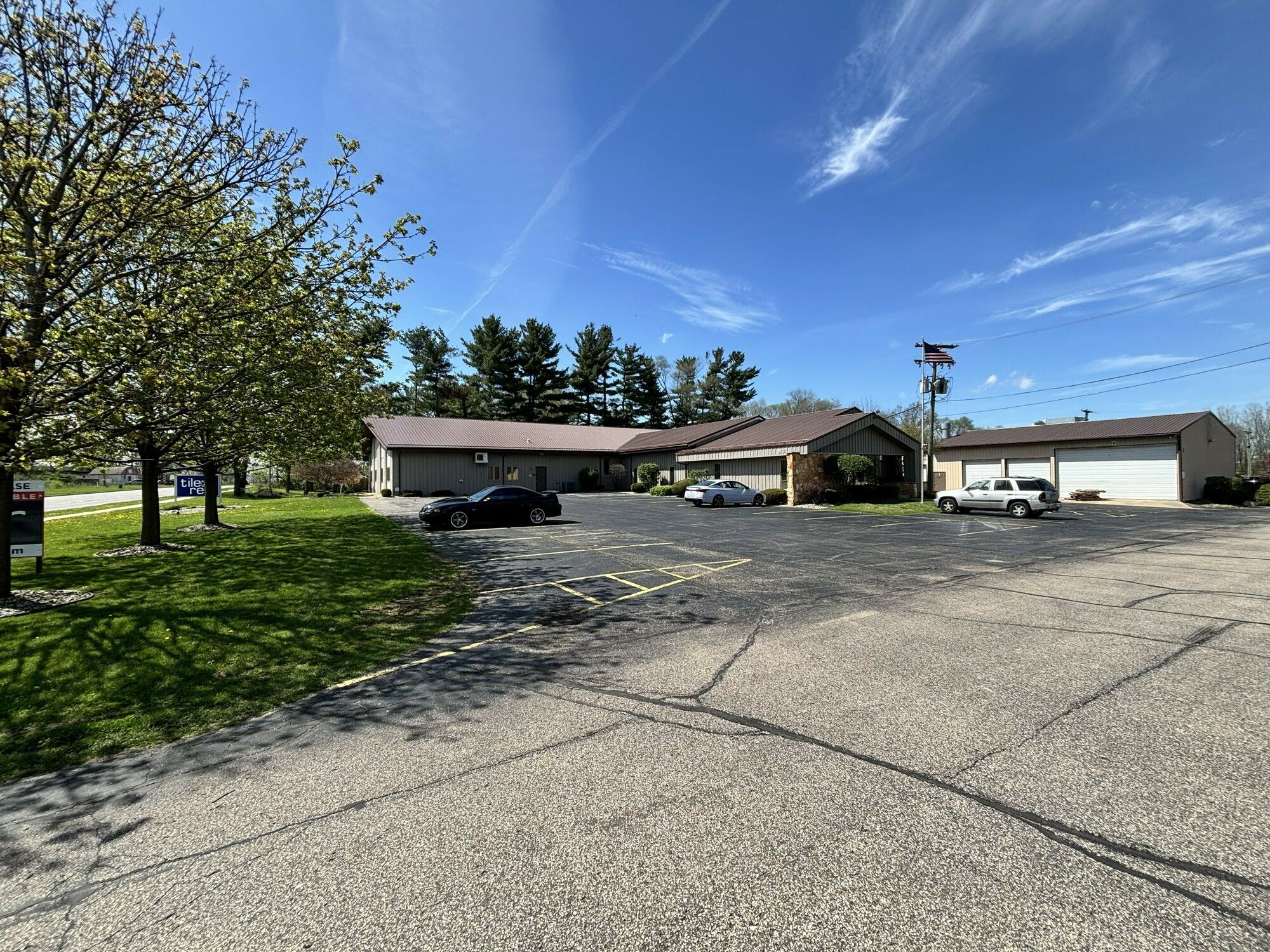 1500 W Hively Ave, Elkhart, IN 46517