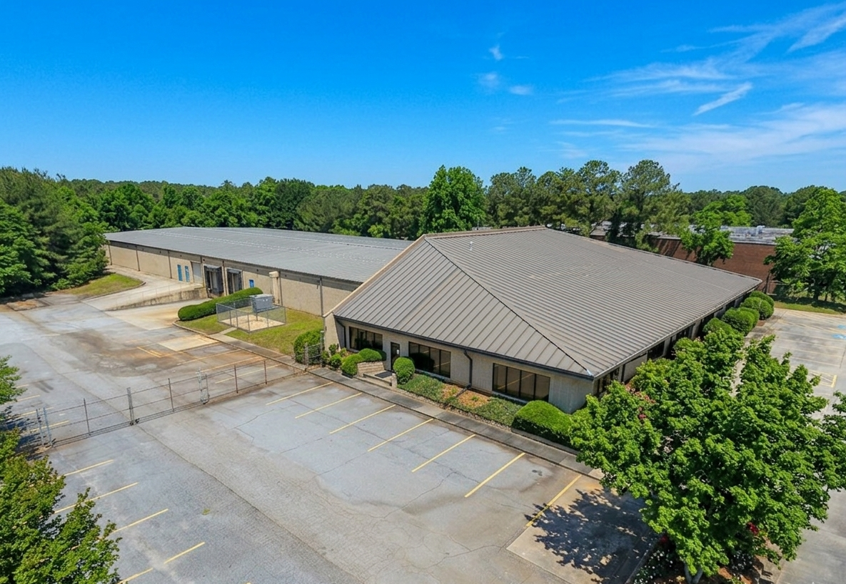 5205 Snapfinger Woods Dr, Decatur, GA 30035