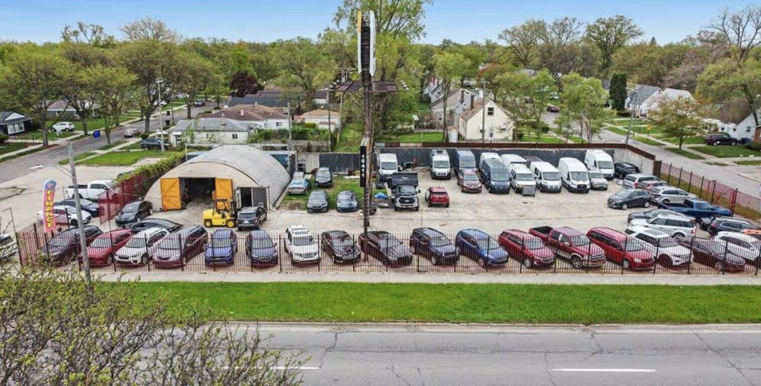 10411 8 Mile Rd W, Detroit, MI 48227