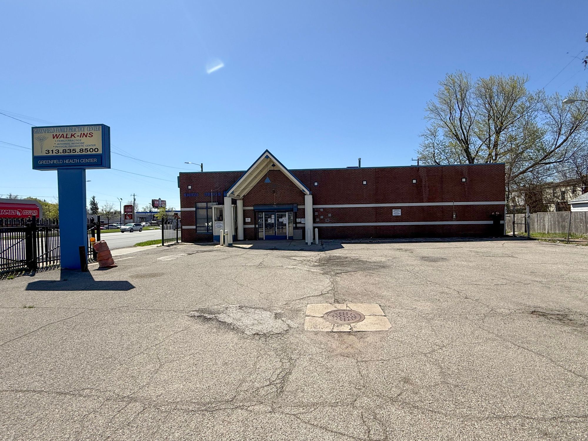 19141 Greenfield Rd, Detroit, MI 48235