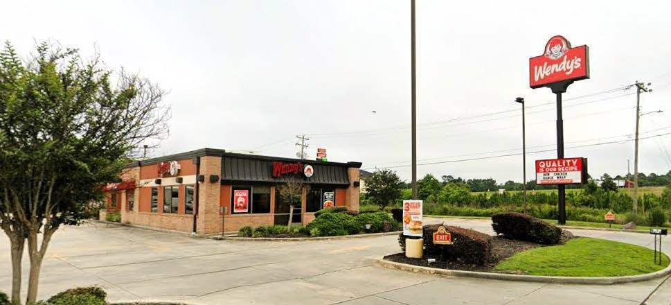 9373 Canal Rd, Gulfport, MS 39503