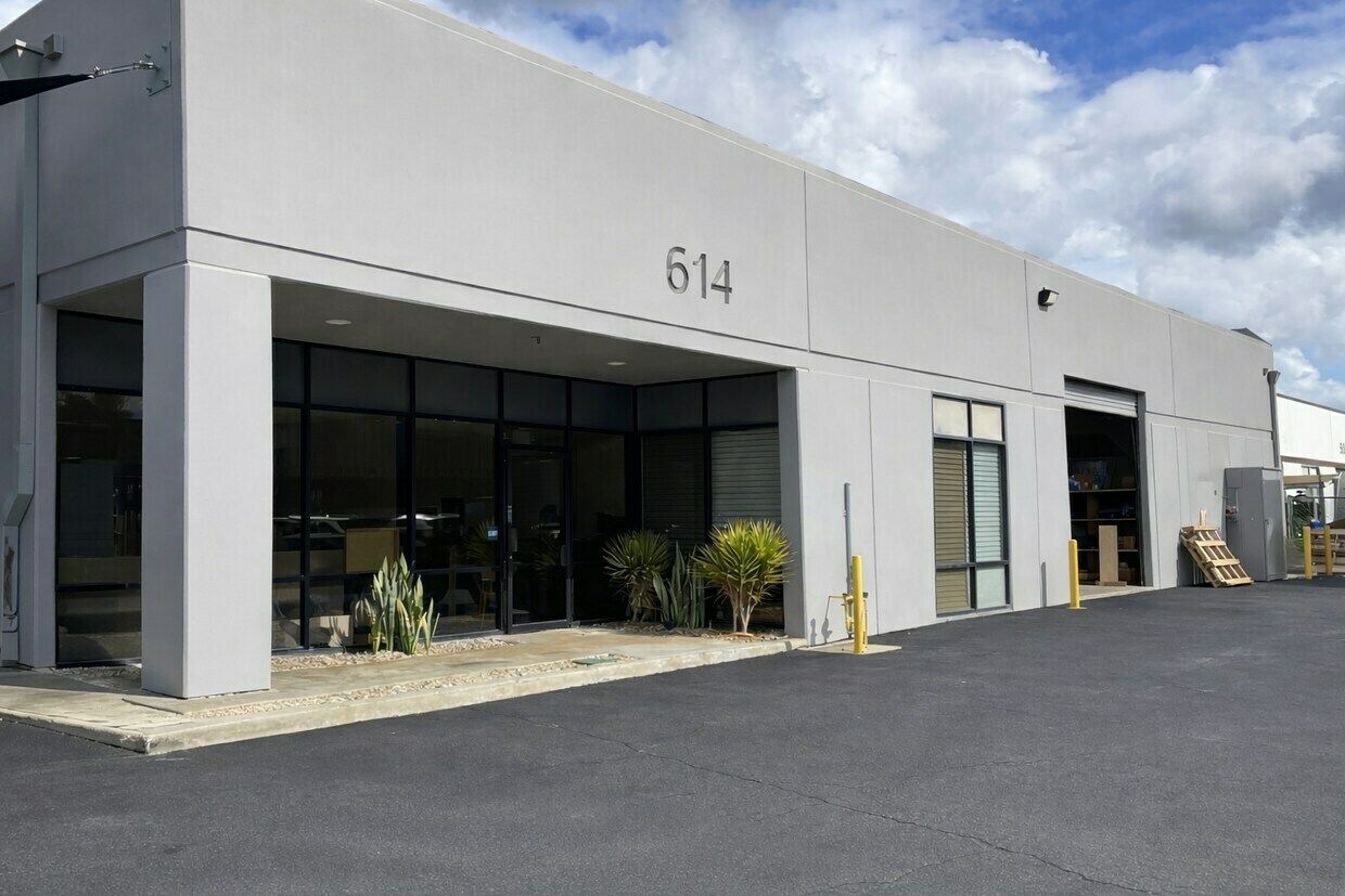 614 Airport Rd, Oceanside, CA 92058