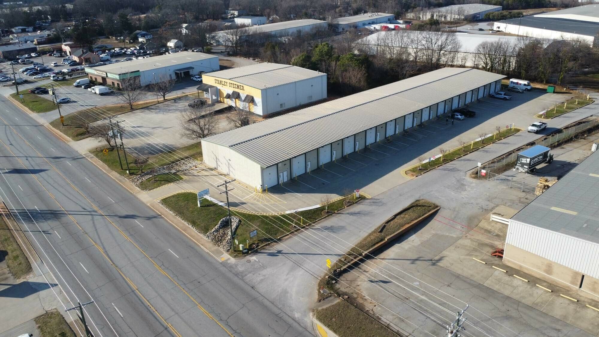 1138 White Horse Rd, Greenville, SC 29605