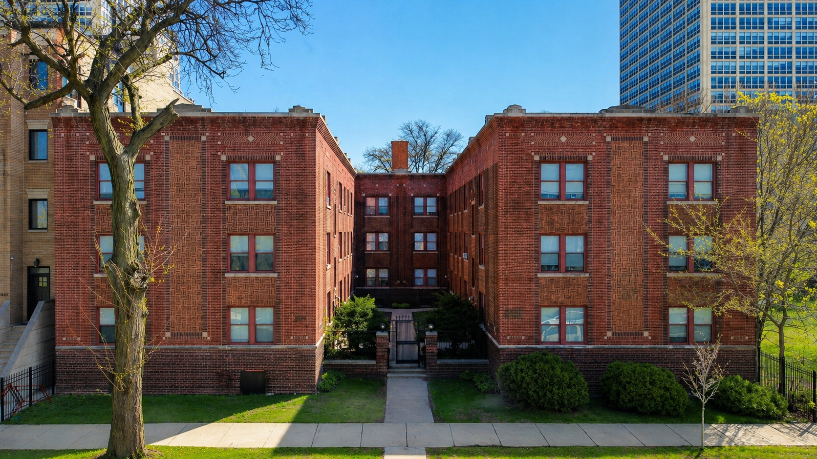 3603 S King Dr, Chicago, IL 60653