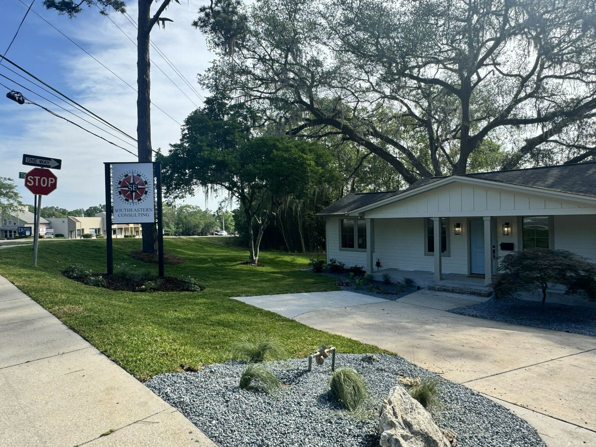1549 Colonial Dr, Tallahassee, FL 32303