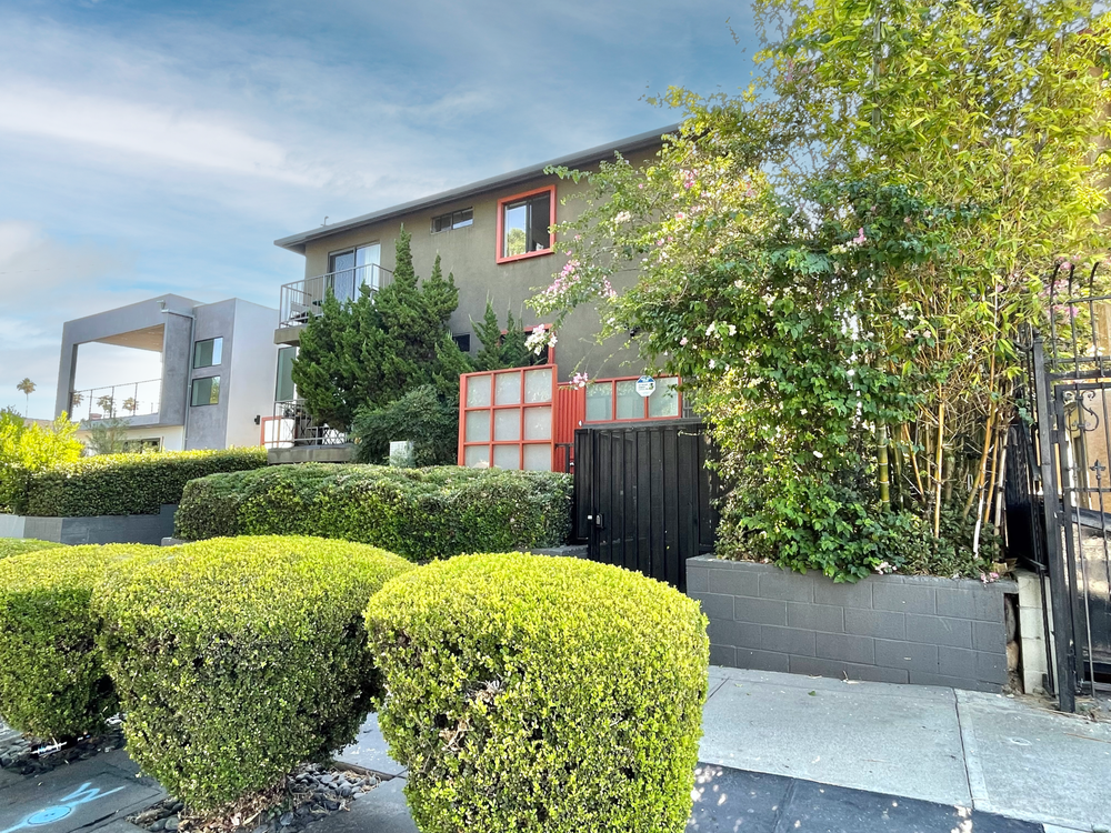 536 N. Commonwealth Avenue