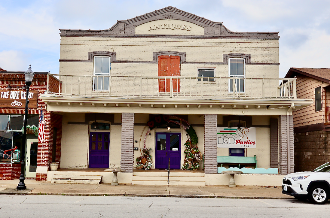 108 NW Main St, Easley, SC 29640