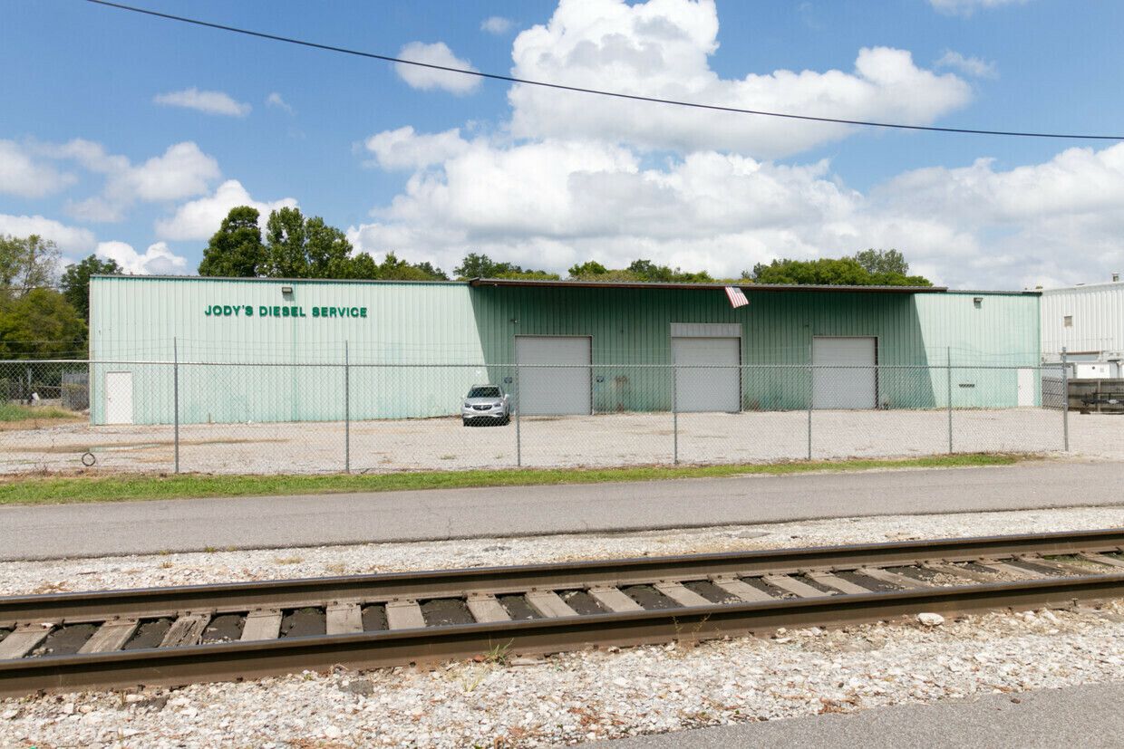 2301 24Th St North, Birmingham, AL 35234