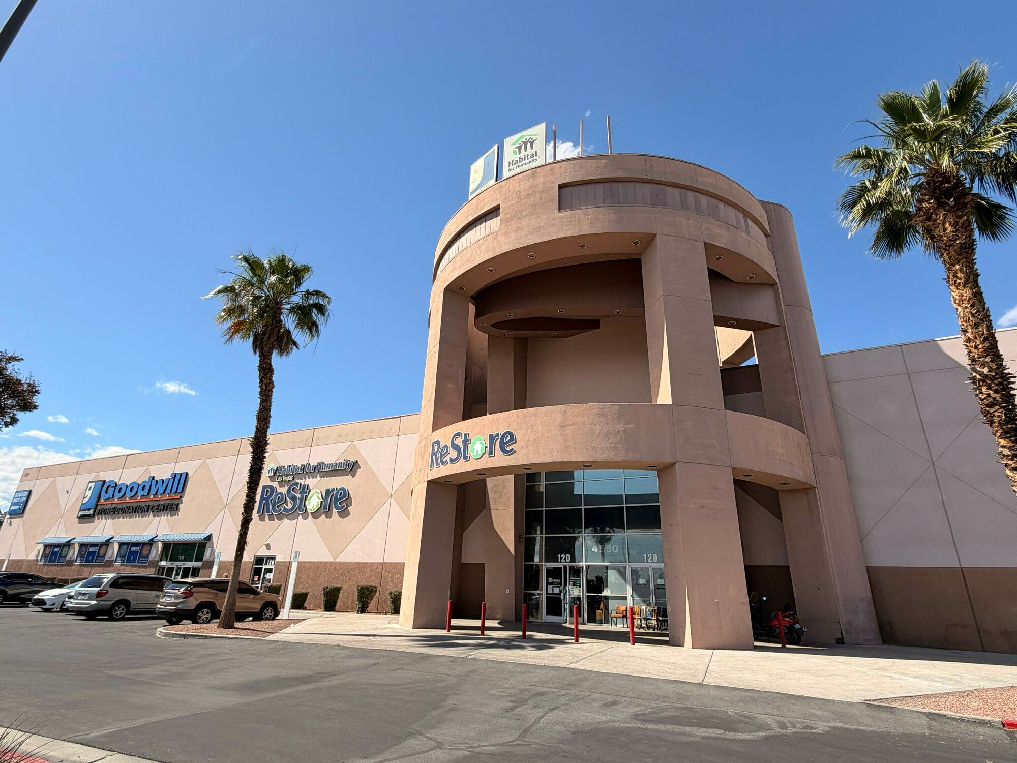 4580 W Sahara Ave,Unit 120, Las Vegas, NV 89102
