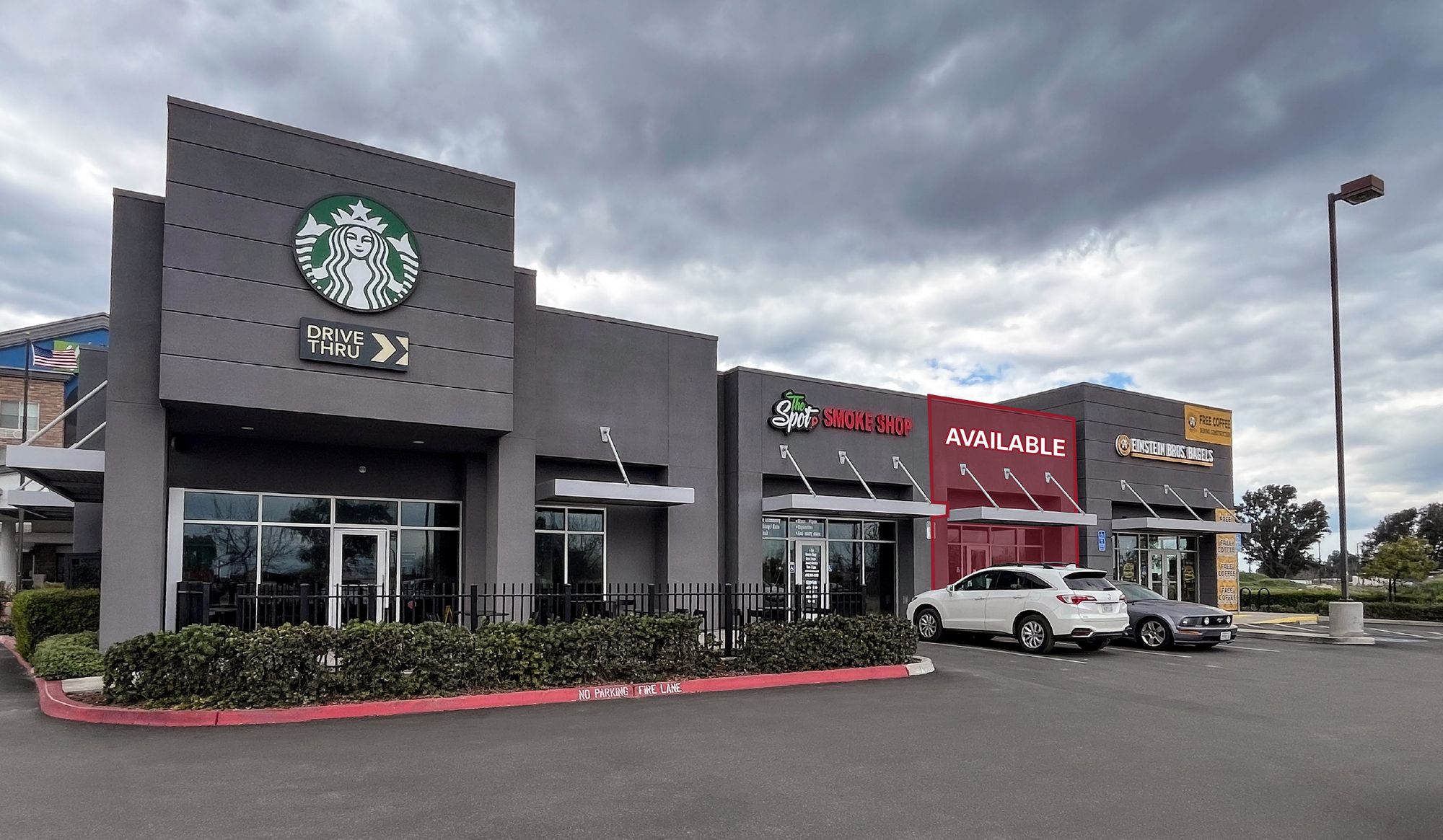 6893 N Golden State Blvd, Fresno, CA 93722