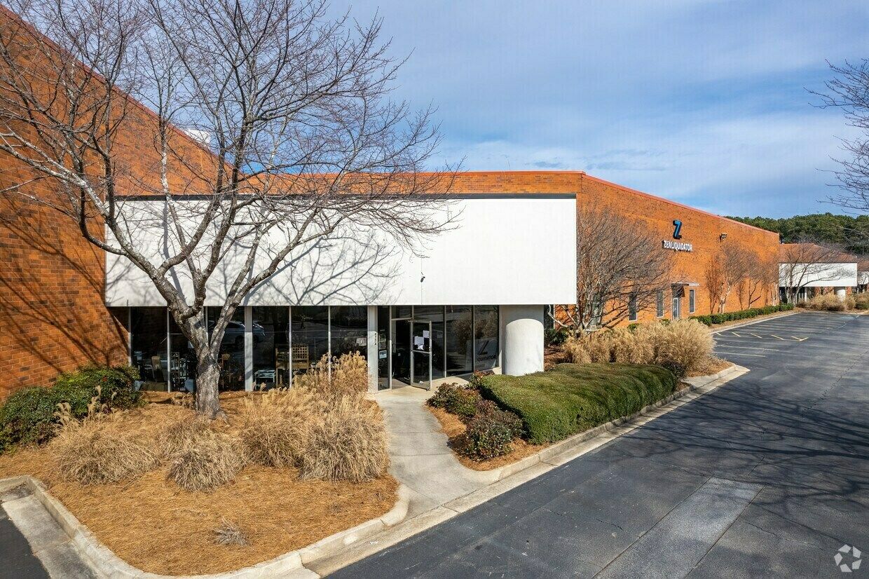 975 Old Norcross Rd, Lawrenceville, GA 30046