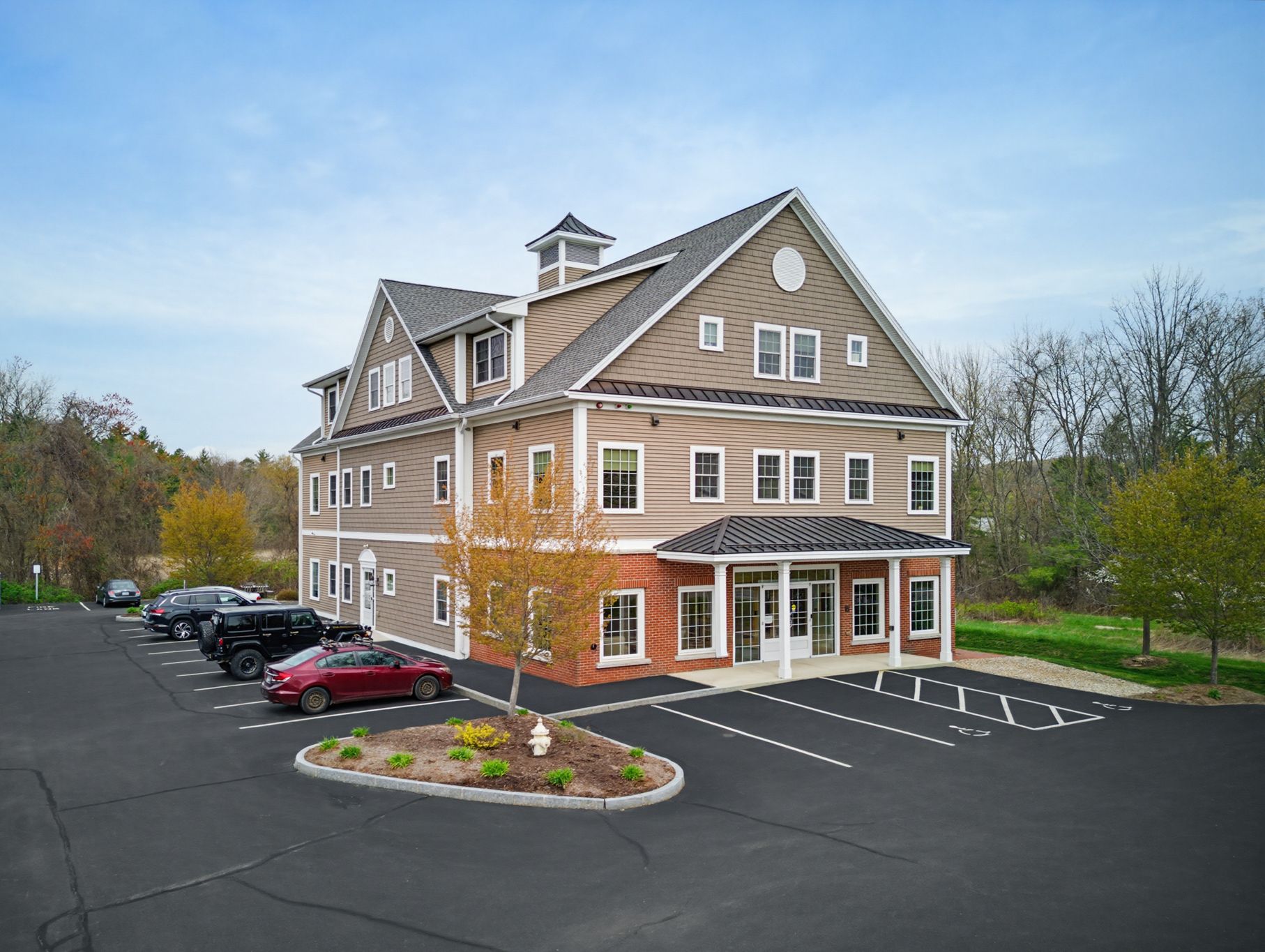 26 Londonderry Tpke, Hooksett, NH 03106
