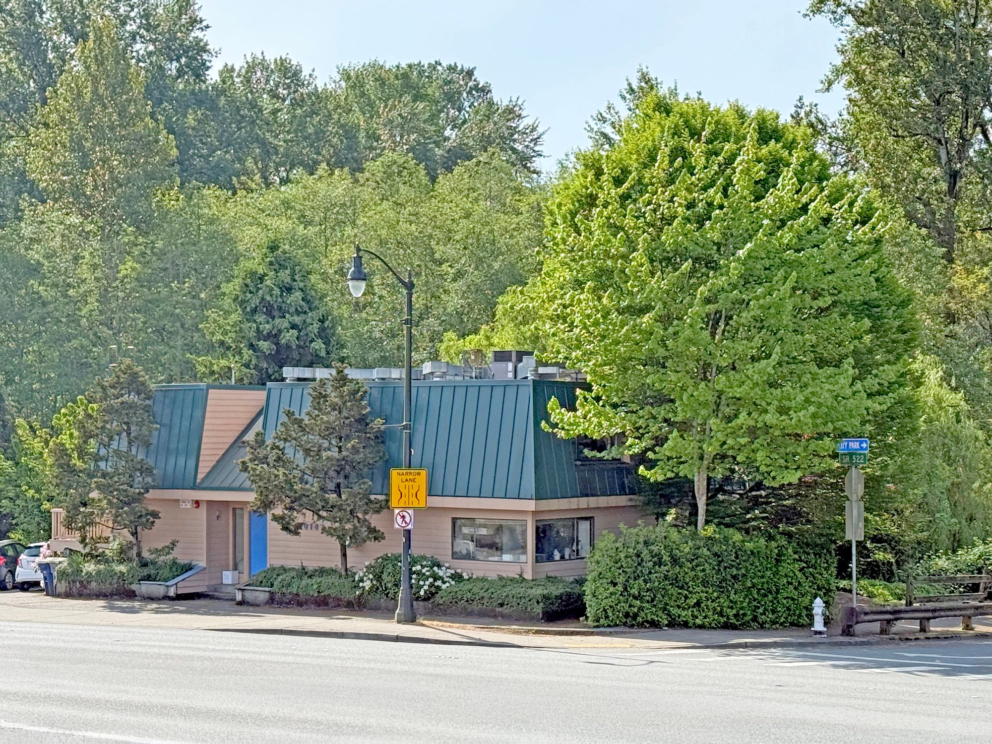 10107 Woodinville Dr, Bothell, WA 98011