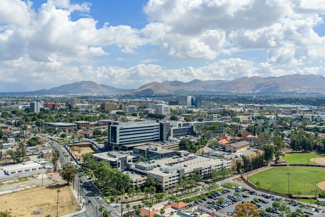 4500 Brockton Ave, Riverside, CA 92501