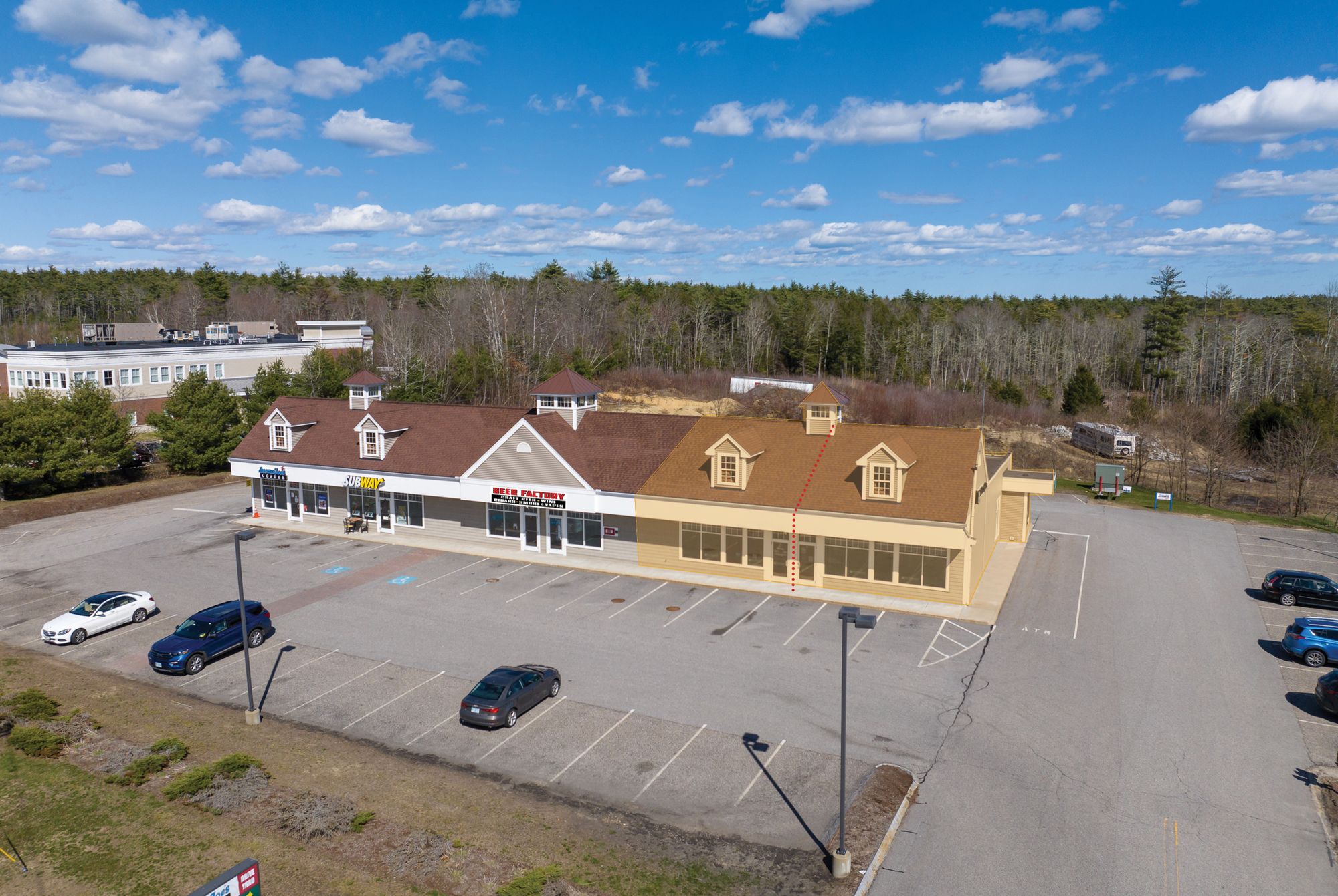 71 Calef Hwy, Lee, NH 03861