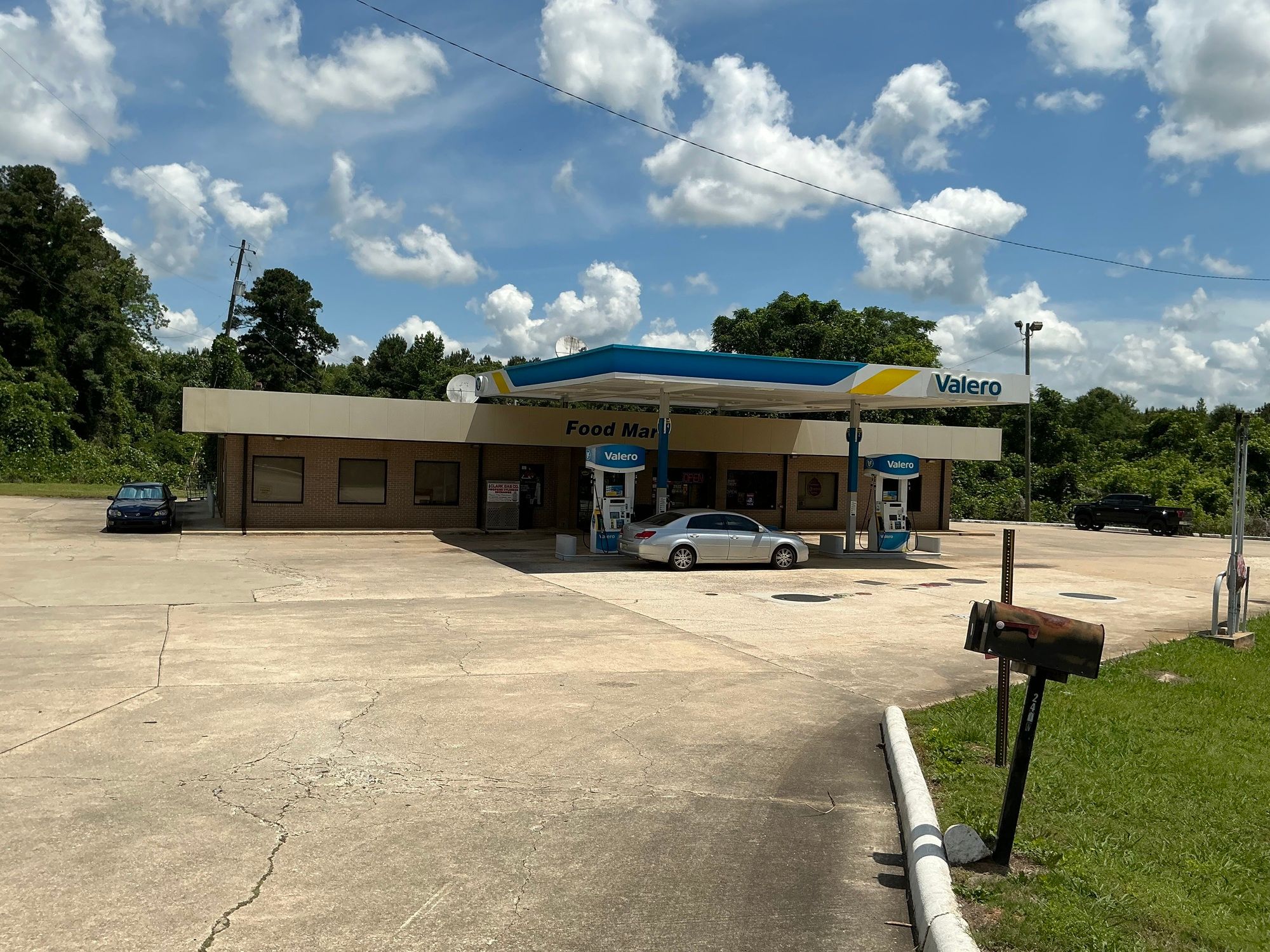 2400 W Point Pkwy, Opelika, AL 36804