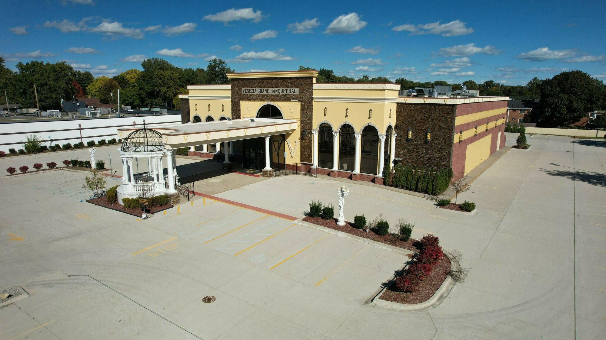42300 Van Dyke Ave, Sterling Heights, MI 48314