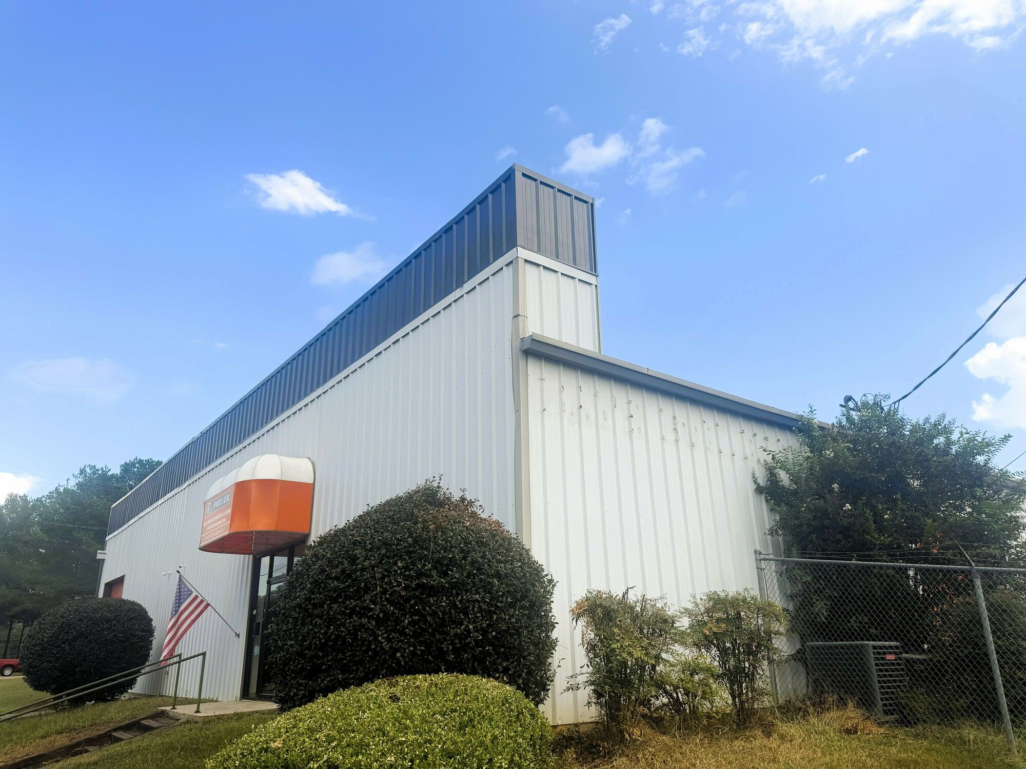 5669 Elmore Rd, Elmore, AL 36025