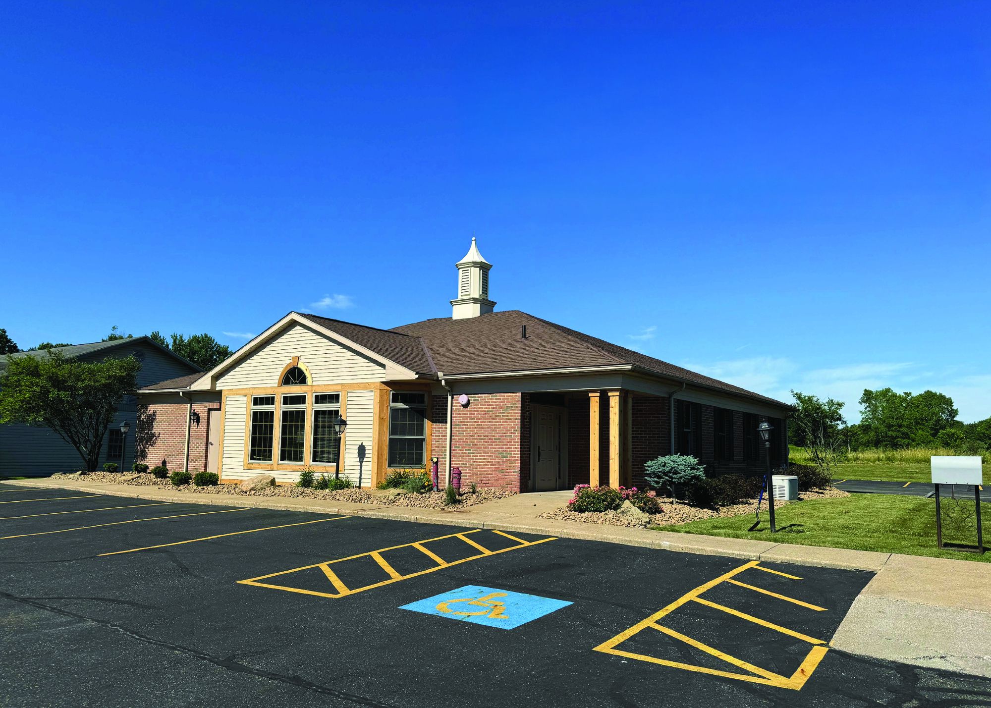1303 California Ave, Louisville, OH 44641